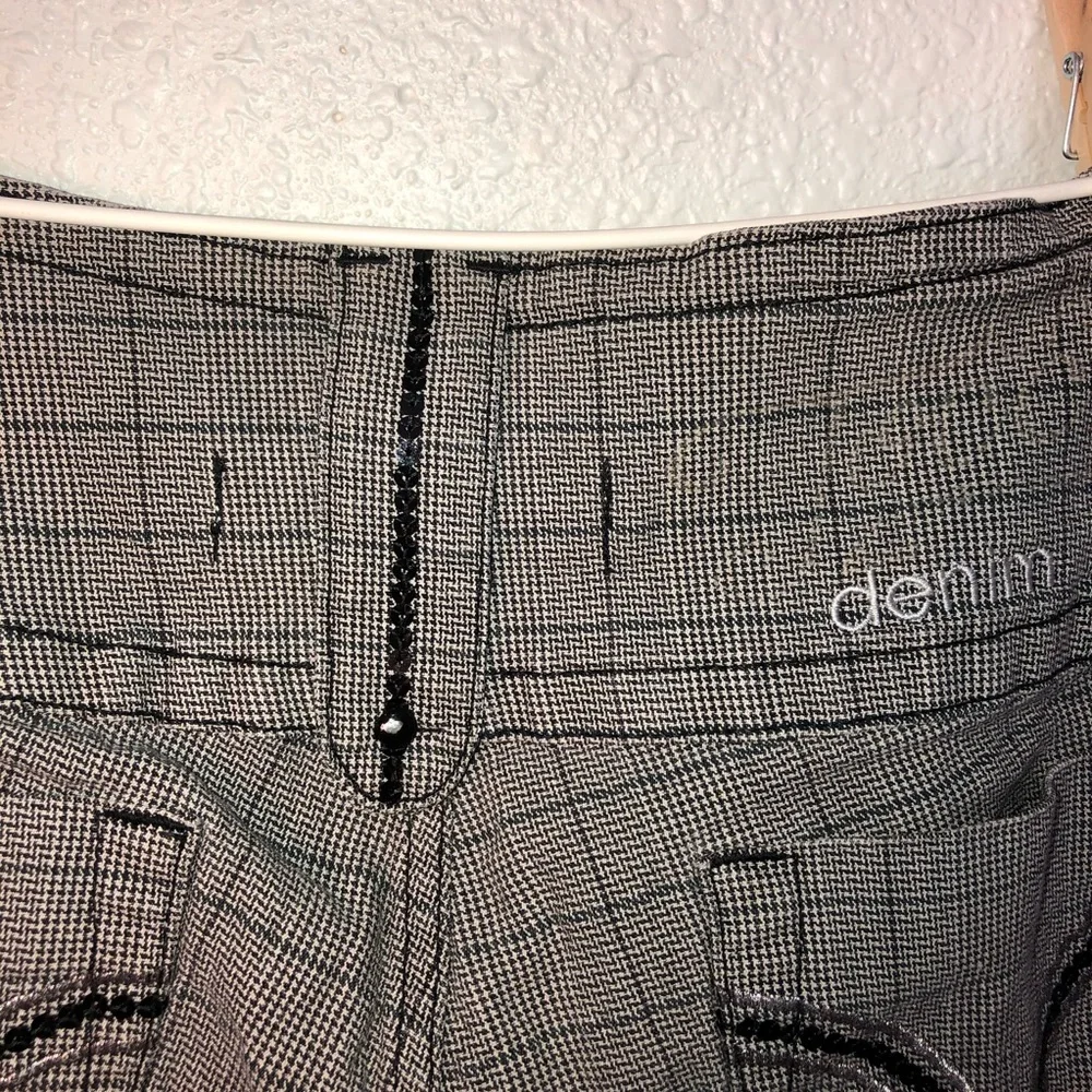 💜💜 The Toccs Checkered Euro Sized 42 Ladies Pants